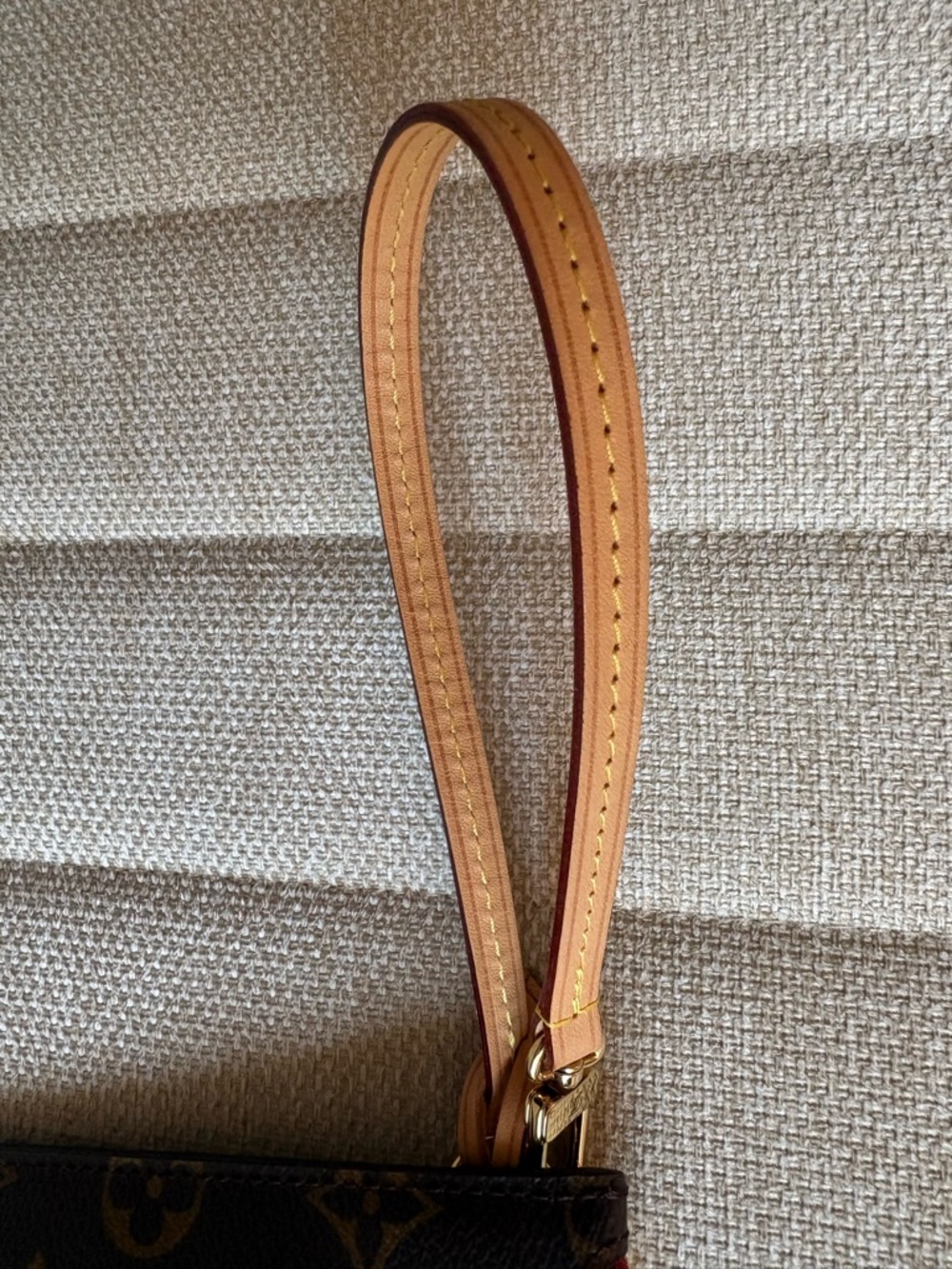 Louis Vuitton Neverfull Pochette - Picture 7 of 8